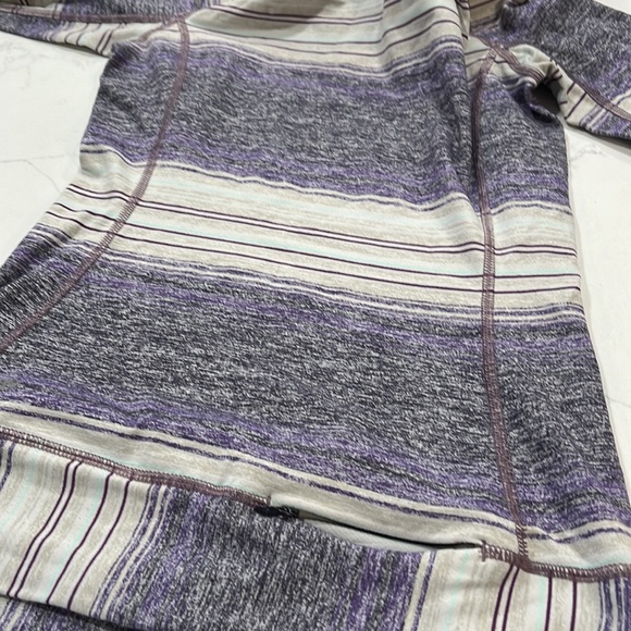 Lululemon long sleeve - Picture 2 of 2